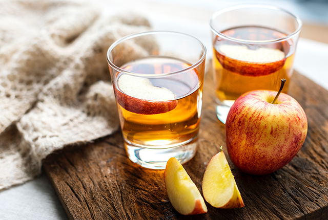 Az idei tél slágere a forralt cider – RECEPT